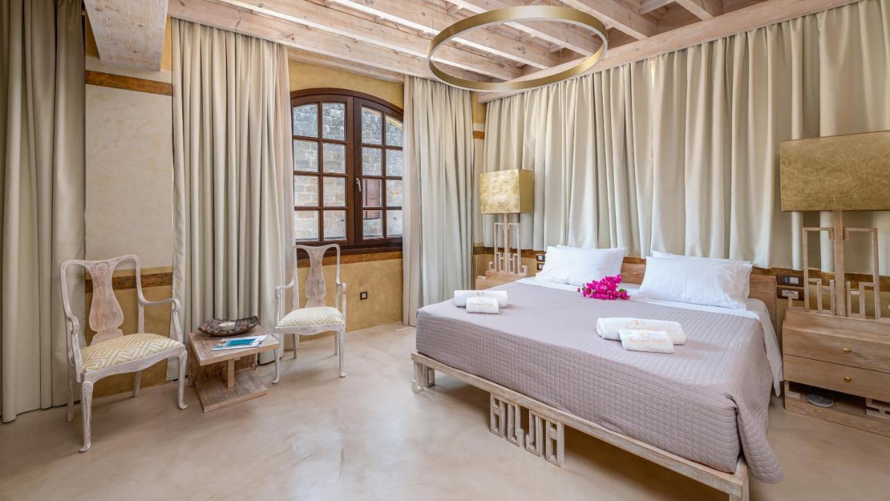 10gr Boutique & Wine Bar 5* Rhodes City