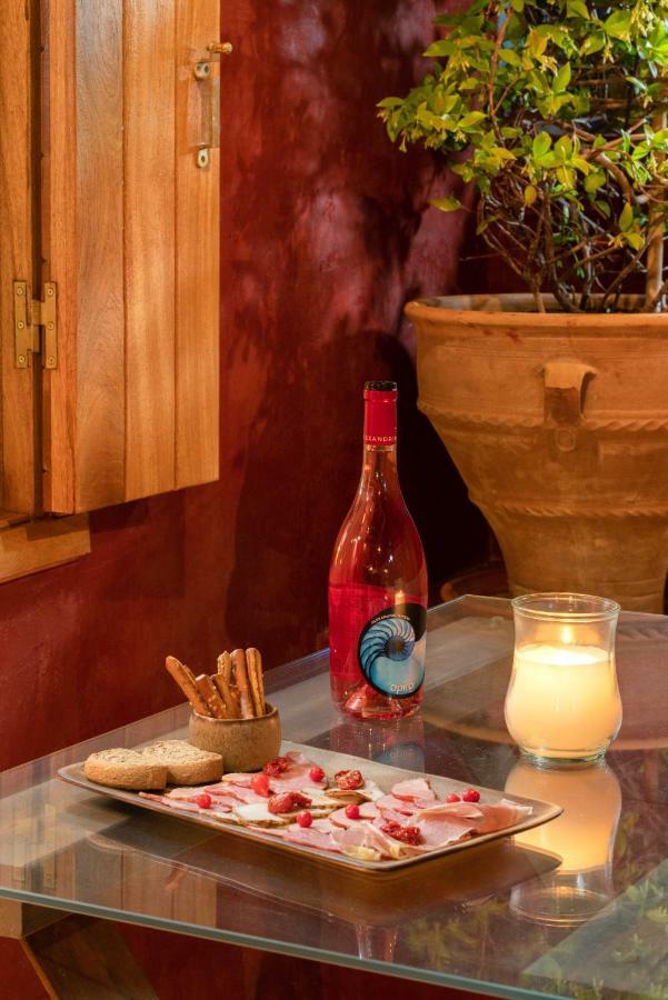 Hotel 10gr Boutique & Wine Bar 5*