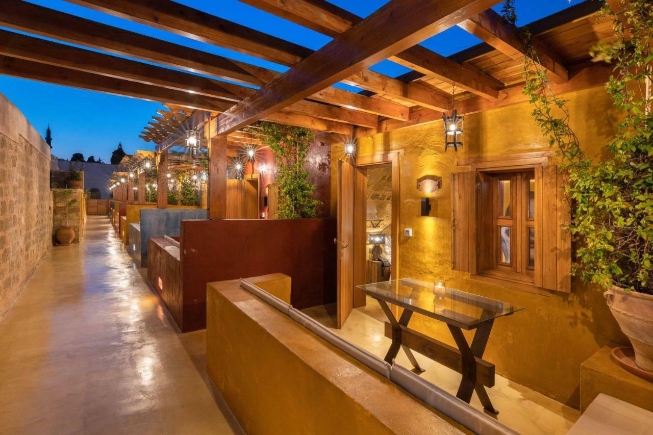 Hotel 10gr Boutique & Wine Bar